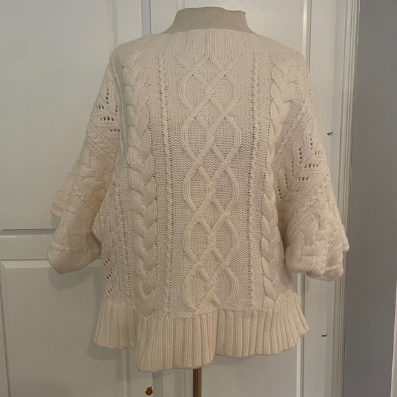 Express Sweaters - Express‎ Cream Cable Knit Chunky Sweater Women's Large Cotton/wool/angora blend